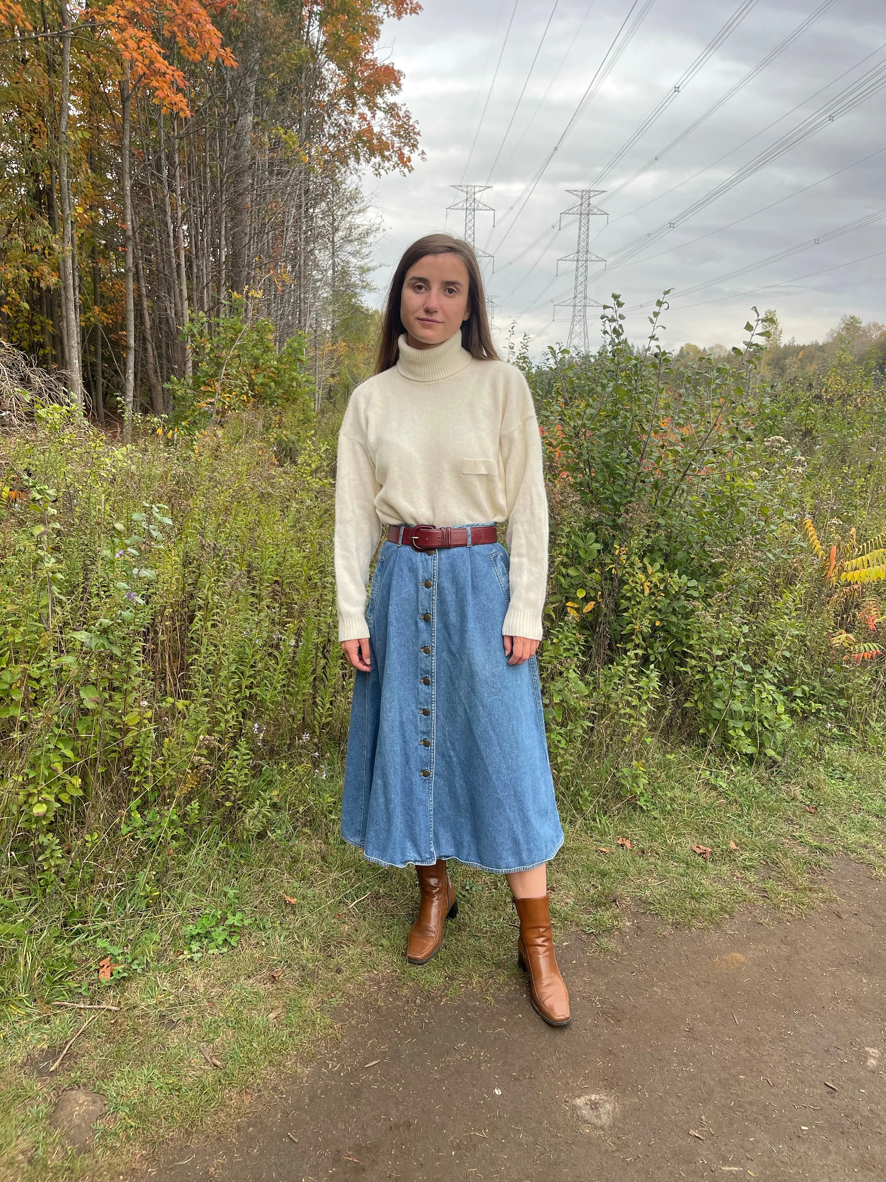 80s Ultra Soft Cozy Cream Turtleneck - M/L