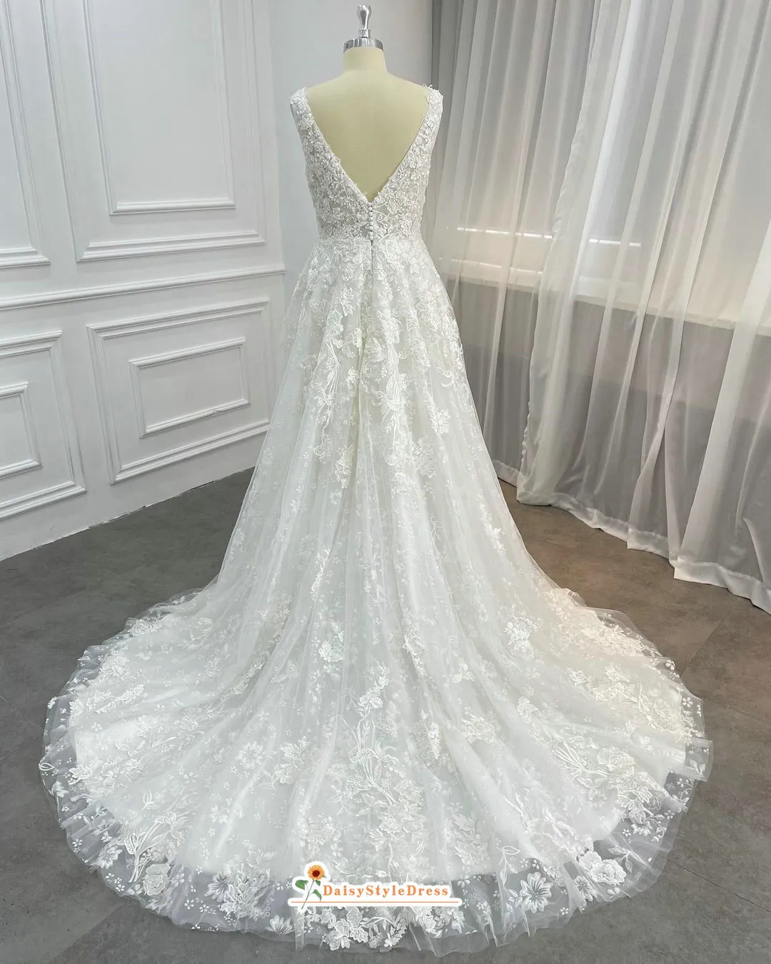 A line Luxury French Lace Wedding Dress