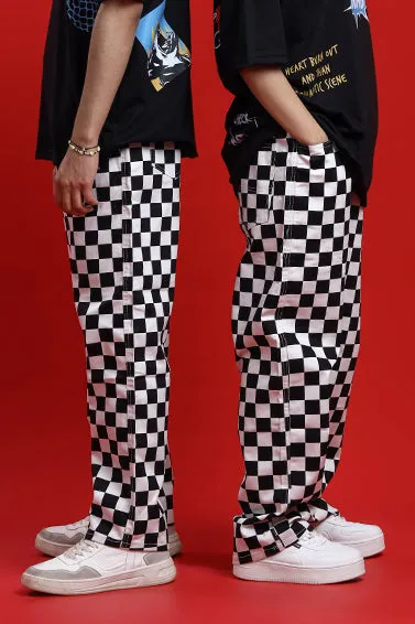 BLACK & WHITE CHECKERED PANT