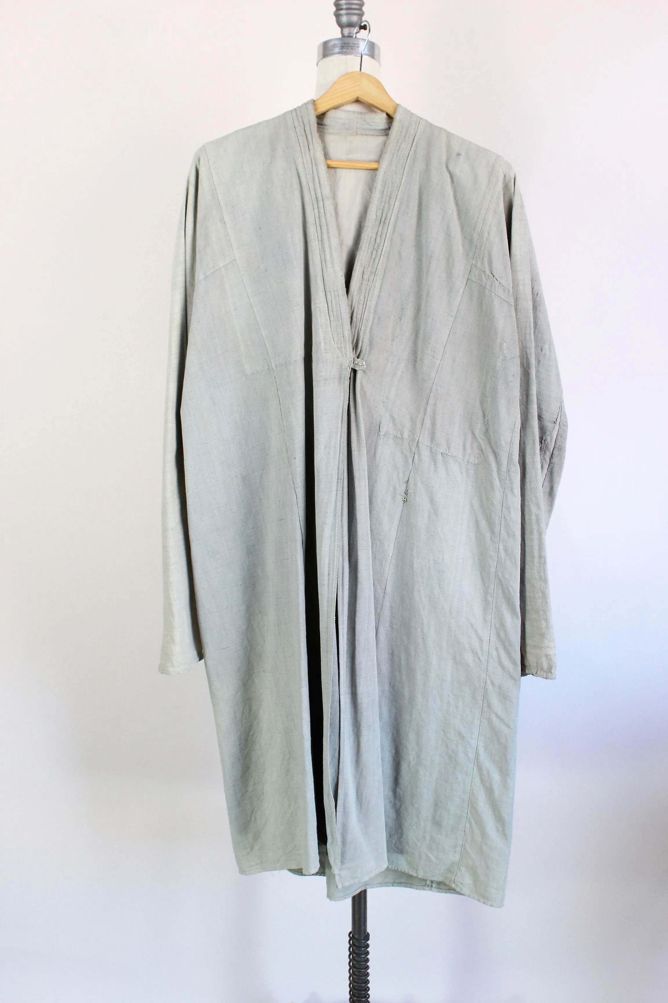 Vintage Long Oriental Shirt Or Jacket In Gray Green Linen