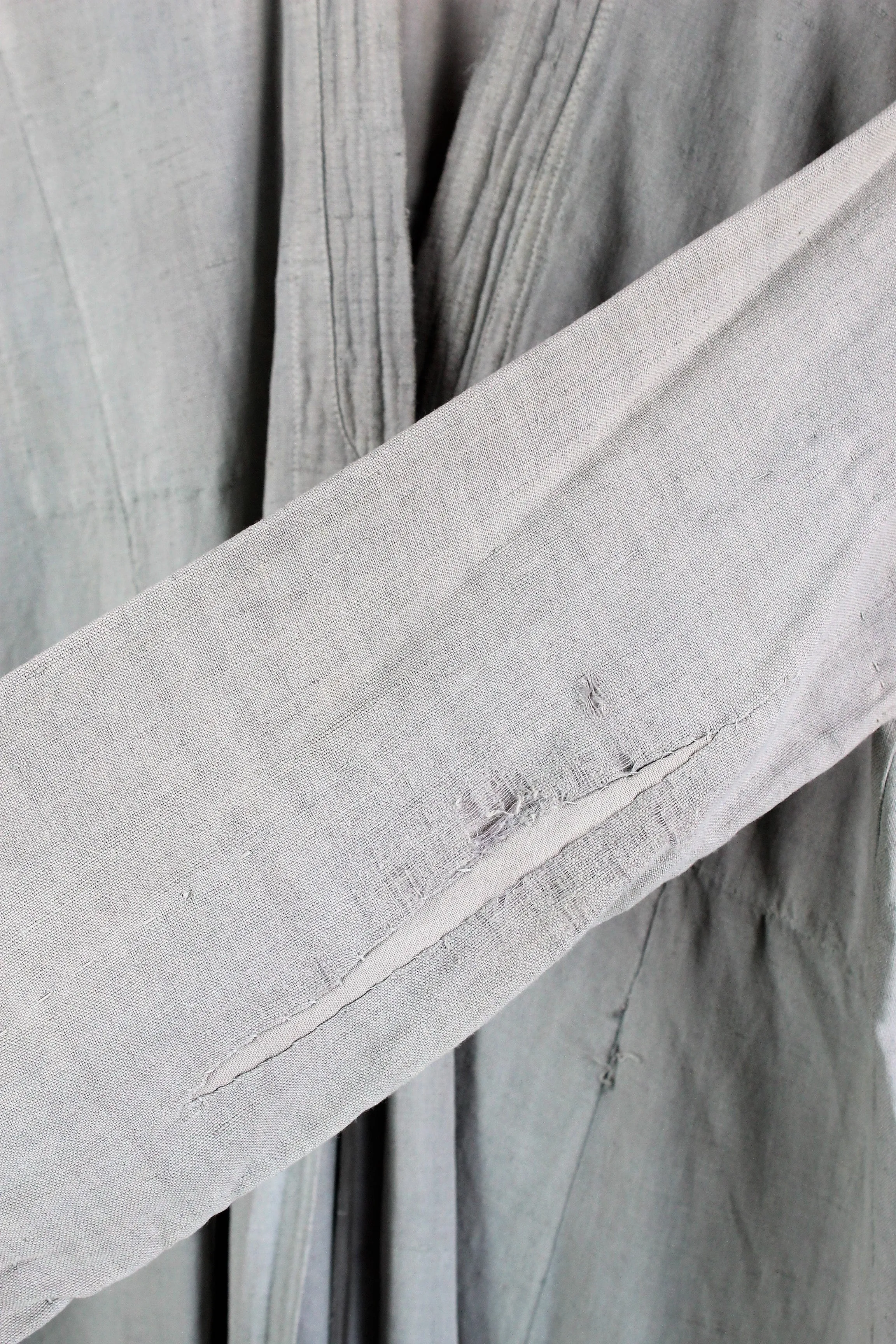 Vintage Long Oriental Shirt Or Jacket In Gray Green Linen